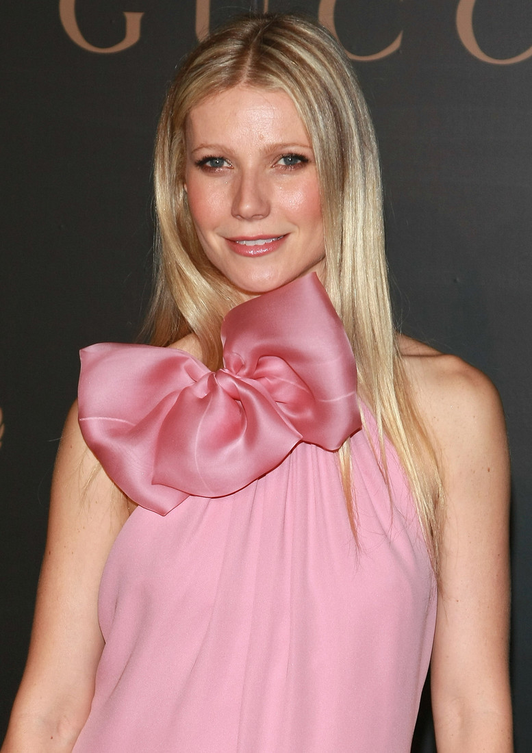 NEW YORK - FEBRUARY 06: Actress Gwyneth Paltrow arrives at the Madonna + Gucci Present A Night to Benefit Raising Malawi at the United Nations on February 6, 2007 in New York City. (Photo by Dimitrios Kambouris/WireImage)